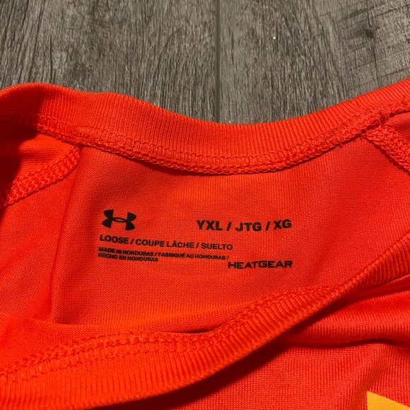Under Armour Long Sleeve - Picture 2 of 2